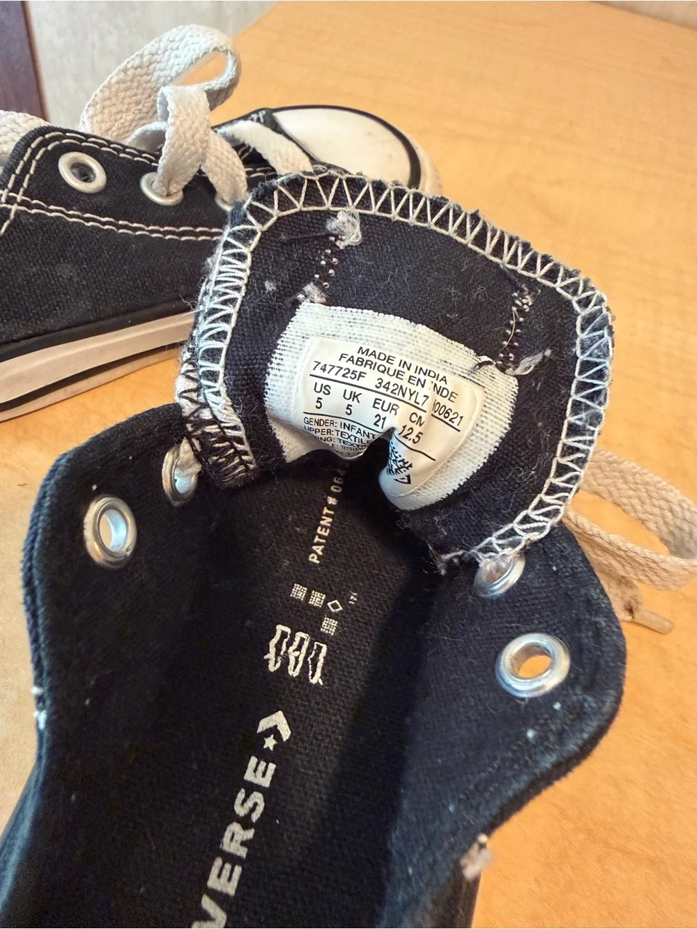 Converse iconic low